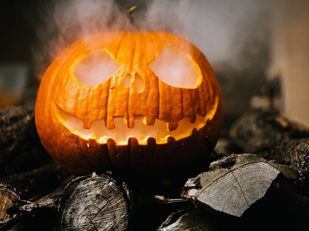Čtyři stylové a kreativní nápady na halloweenský dekor